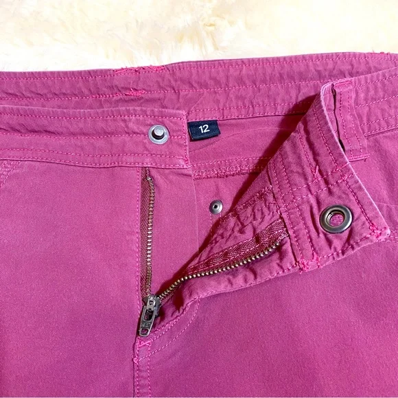 Kuhl Free Range Shorts 6 1/2" in Burgundy - Picture 3 of 10
